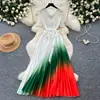 Vestido Elegante com Decote V em Cor Degradê para Mulheres, Verão, Estilo Coreano, Cintura Marcada, Emagrecedor, Pregueado, Barra Larga, Caimento Fluido, Saia Longa