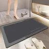 Tapete de Chão Listrado Boêmio Retrô para Porta de Entrada, Capacho Antiderrapante e Resistente a Manchas para Quarto e Sala de Estar, Tapete Absorvente de Água Estilo Étnico