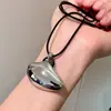 Collar de Metal de Diseño Novedoso Nube Negra de Moda Cadena de Suéter Retro Europea y Americana de Gama Alta Estilo Trendy Ins para Pareja