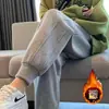 Pantalones Casuales para Mujer 2025 Otoño e Invierno Nuevos Pantalones Deportivos Forrados de Felpa Primavera y Otoño Ropa Exterior Holgada para Mujer Pantalones de Pierna Ancha