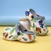 Zuecos de Dibujos Animados para Niños Sandalias Suaves para Niños Zapatos de Jardín Cerrados para Niñas Zapatos de Bebé al por Mayor