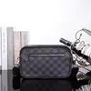 Moda europea y americana moda casual bolso de hombro a cuadros bolso cruzado pequeño bolso de hombro de cuero de negocios nuevo para hombre Bolso simple para hombre