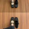 Zapatos Mary Jane Rojos de Lana Cuadrados con Correa y Hebilla para Mujer, Planos Cómodos Suaves con Forro de Felpa, Suela Cálida, Zapatos de Ballet de Algodón