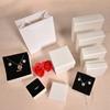 Caja de cuero de colores con cristales blancos y tapa de cielo y tierra, colgante, pulsera, joyero, caja de regalo, bolsa de papel, venta al por mayor