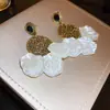 Brincos de Agulha Prata com Diamantes e Pérolas, Design de Borla em Flor, Brincos Estilosos e Luxuosos com um Toque de Alto Padrão