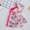 Jaqueta Infantil, Corta-vento Casual com Forro de Fleece, Novo Estilo Outono 2026, Fleece que Acende, Roupas Infantis Modernas para Primavera e Outono