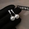 Versión coreana de aretes de perlas de circonita para mujer aretes de plata esterlina aretes de estilo pequeño y fragante nueva explosión 2024 aretes de alto sentido