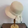 Chapéu de palha vintage estilo francês para mulheres, proteção solar, aba larga, trançado, de cor vibrante, com laço, elegante, adequado para férias e sessões de fotos, cria uma sensação de ambiente