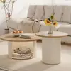 Juego de mesa de centro color crema estilo francés con cama para gato y almacenamiento, mesa de centro pequeña ovalada de madera maciza, mesa de centro minimalista para apartamento pequeño