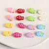 Acrílico Goteo de Aceite Líneas Coloridas Peces Pequeños Cuentas DIY Collar Hecho a Mano Cadena para Teléfono Móvil Pulsera Accesorios de Cuentas Sueltas Material