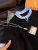 Camiseta Masculina de Verão Patchwork Listrada Falsa Duas Peças Manga Curta, Algodão Mamba, Toque de Alta Tecnologia, Gola V, Estilo Americano, Ombro Normal, Blusa de Manga Curta