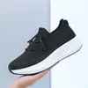Tênis casuais de plataforma leves estilo coreano da moda, tênis de malha respirável para mulheres, perfeitos para o verão