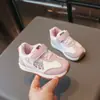 Moda para Niños 2026 Otoño Nuevo Diseño de Tenis de Bloques de Color Modernos, Zapatos Versátiles Diarios para Bebés Niñas Estilo Forrest Gump