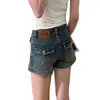 Shorts de Bambú con Patrón, Ajustados, Estilo Retro Americano Desgastado para Mujer, Nuevo Estilo de Verano, Shorts de Mezclilla Versátiles que Resaltan la Cadera