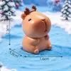 Paisaje en miniatura, figura linda de capibara con gorro de Navidad, adorables accesorios de decoración DIY de escena nevada, adornos en miniatura