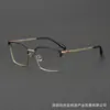 Modelo Nuevo con Ancho de Lente de 58 mm, Armazón de Gafas de Tamaño Grande Sh0078, Armazón de Titanio, Armazón de Gafas Cuadrado de Negocios para Hombres, Venta al por Mayor en Shenzhen
