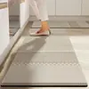 Tapete de Cozinha Korean Simples Amazon Tapete Absorvente Antiderrapante Diatomito Lama Tapete para Pés Fácil de Limpar Listrado Tapete para Porta de Entrada