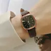 Nueva Versión Coreana Simple Retro Estudiante Reloj de Cuarzo de Alta Gama Personalidad Lujo Ligero Moda Modelo Popular Venta al por Mayor de Fábrica