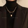 Collar de suéter con colgante cuadrado de letras apiladas de doble capa simple y elegante, joyería para mujer, cadena de clavícula nicho de lujo ligero versátil