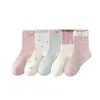Meias Infantis de Cano Médio Outono/Inverno Tom Rosa Laço Bordado 100% Algodão Penteado Ponta Sem Costura Absorventes de Suor Respiráveis Versáteis Meias para Meninas