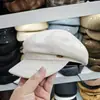 Chapéu Octogonal Retro com Lantejoulas Estilo Britânico para Mulheres, Chapéu de Pintor com Logo Metálico para Outono e Inverno, Boina Fashion para Viagem ao Ar Livre