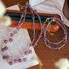 Collar con cadena para clavícula y pulsera de amatista lavanda y gipsófila