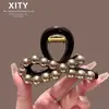 Presilha de Cabelo Nova Estilo Coreano 2026 com Pérolas e Strass Cor Champagne com Toque de Luxo, Presilha de Tubarão para o Dia a Dia e Penteado Feminino