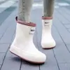 Botas de Lluvia Estilo Japonés para Mujer, Elegantes Zapatos de Agua de Caña Media, Botines Antideslizantes para Lavar el Coche, Lavandería y Uso Doméstico
