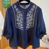 Elegante camisa de algodón y lino bordada de manga media para mujer, estilo artístico de verano, blusa fina de cuello redondo, corte holgado para primavera y verano