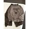 Pijama casual de estilo coreano para mujer color café con estampado de gato KT, conjunto de ropa de casa con pantalones largos de estampado de leopardo para otoño, se puede usar en exteriores