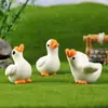 Micro-Paisagem Criativa Fofa e Engraçada Boneco Grande Ganso Branco Acessórios de Decoração DIY para Jardinagem Enfeites Pequenos para Carro e Mesa