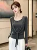 Moda de Nicho Estilo Coreano Blusa de Tricô Falsa de Duas Peças Manga Longa Feminina Elástica Modeladora Valorizadora Temperamento Outono C30943