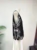 Chal Bordado Zhi Li Estilo Chino Nuevo Patrón de Nube Ruyi con Patrón de Grietas, Nuevo Modelo Otoño 2026, Cuello Redondo, Elegante y Lujoso