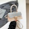 Vintage 2025 Primavera Novo Fecho Moda Bolsa Transversal de Ombro Quadrada Pequena Feminina Versátil para o Dia a Dia