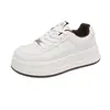 Zapatillas de plataforma de piel auténtica para mujer, cordones blancos, nuevo estilo 2026, zapatillas deportivas casual versátiles para estudiantes