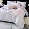Lujoso juego de cama de cuatro piezas para dormitorio de algodón de fibra larga, engrosado para otoño e invierno, con estampado floral grande estilo americano