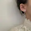 Broche de Plata 925 Pendientes para Mujer Zirconia de Alta Calidad Cadena de Perlas Mariposa Clip de Oreja con Borla Clip de Oreja de Perla Integrado