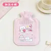 Bolsa de Agua Caliente Grande con Flocado para Llenar con Agua, Calentador de Manos, Calentador de Pies, Compresa Caliente, Calentador de Vientre, Linda Bolsa de Agua Caliente para Ropa de Cama de Estudiantes Mujeres al por Mayor