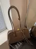 Diseño de nicho retro transfronterizo, bolso de gran capacidad para debajo del brazo, bolso tipo almohada moderno y minimalista, bolso de hombro de color liso de moda para el día a día