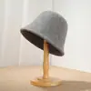 Chapéu de pescador minimalista de lã estilo japonês para mulheres, adequado para outono e inverno, versátil, afina o rosto, de tricô, quente e estiloso