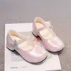 Zapatos de Cuero para Niñas Pequeñas 2026 Nuevo Estilo Primavera y Otoño Zapatos de Princesa para Niños Suela Suave Zapatos de una Sola Pieza Mary Jane para Bebé Zapatos de Actuación