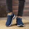Sapatos de algodão de meia-idade e idosos, forro de lã de inverno masculino, sapatos de pano antigo de Pequim, à prova d'água, antiderrapantes, quentes, botas de neve com sola macia