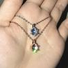 Colar com pingente de corrente de clavícula simples e fresco feminino, clássico, moissanite branca, seis garras, simulação de diamante de 2 quilates, banhado a ouro 18K