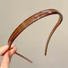 Nova faixa de cabelo da Amazon com 1,8 cm de largura, com toque de alta qualidade, estampa de leopardo, adequada para mulheres usarem ao lavar o rosto, faixa de cabelo antiderrapante feita de material de PC