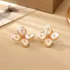 Brincos de Tarraxa Flor de Pérola Barroca Francesa Moda de Luxo Leve Elegância de Alto Padrão Acessórios de Brinco com Temperamento Ornamentos Gentis e Românticos