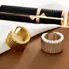 Anillo Abierto Tejido Rayado Personalizado de Nuevo Estilo Transfronterizo Europeo y Americano, Versión Ancha Irregular, Anillo de Moda Ajustable Exagerado