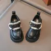 Zapatos de piel para niña con ribete de encaje, nueva colección de otoño, con lazo, estilo preppy, zapatos de princesa de suela blanda, zapatos negros de rendimiento para niños