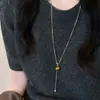 Collar con colgante minimalista de gota de agua para mujer, estilo largo para otoño e invierno, adecuado para sudaderas y suéteres, casual y versátil, accesorio de lujo minimalista con un toque de alta gama