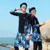 Traje de baño de aguas termales de estilo coreano para pareja, nuevo, dividido, moderno, adelgazante, de manga larga para playa, 2022