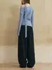 Camiseta de punto otoño e invierno, diseño con sentido, cinta fluida perezosa, hombros descubiertos, pliegues hechos a mano